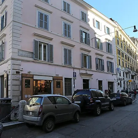 Affittacamere Piazzetta De' Monti 3*