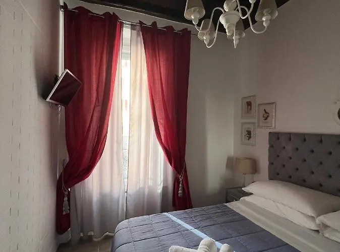 皮亚泽塔德蒙蒂套房旅馆 4* 罗马