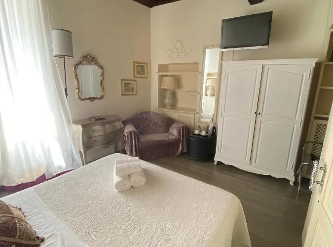 皮亚泽塔德蒙蒂套房旅馆 罗马