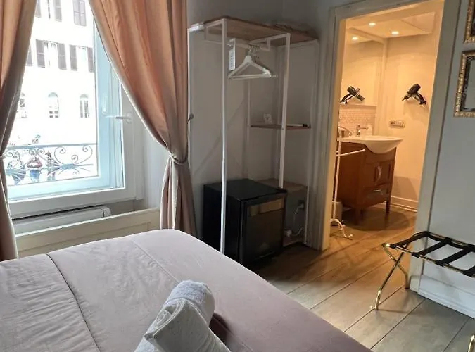 招待所 皮亚泽塔德蒙蒂套房旅馆