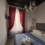 Piazzetta De' Monti 4* Рим