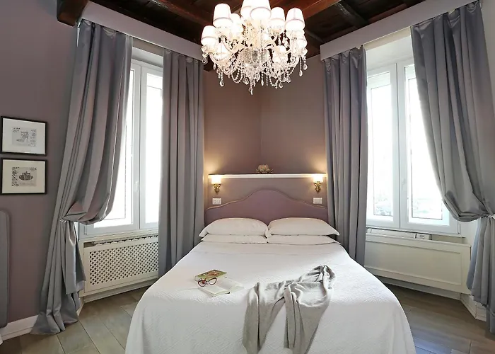 Piazzetta De' Monti 4*